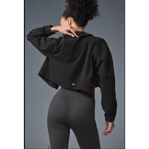 Alo Yoga Cropped Take Me Out Long Sleeve Button Up Womens Large, Black